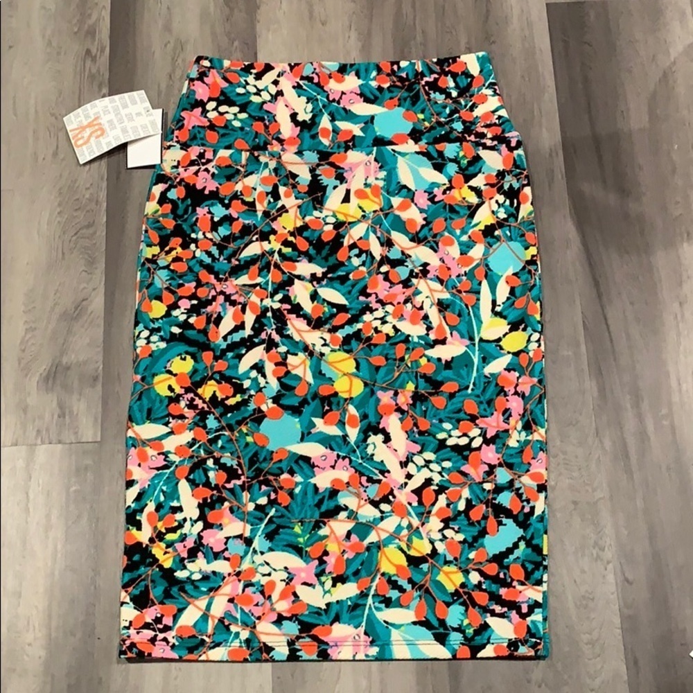LuLaRoe Cassie skirt new